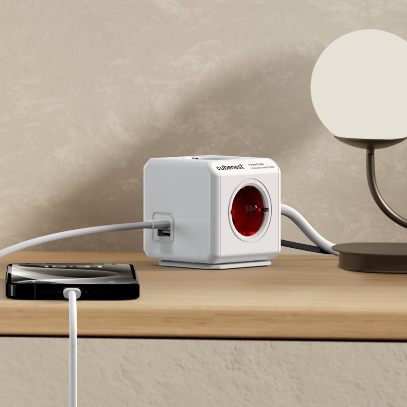 Cubenest PowerCube Extended USB A+C PD 20 W Tipo F rojo