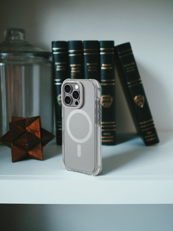 Cubenest Funda para iPhone 16 Pro MagPro Strong Guard titanio