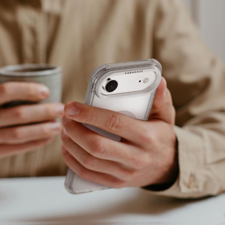 Cubenest Funda para iPhone 17 Air MagPro Strong Guard blanco