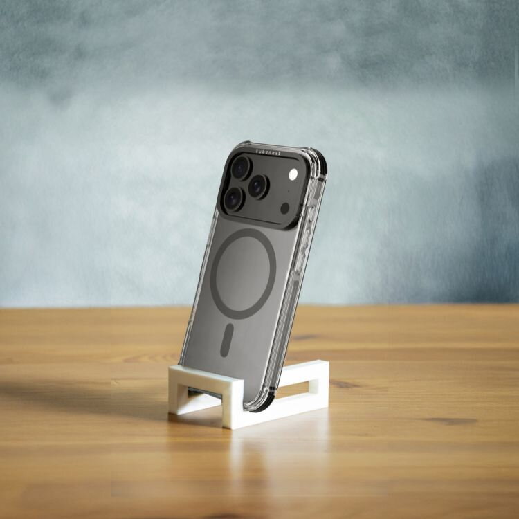 Cubenest Funda para iPhone 17 Pro MagPro Strong Guard negro
