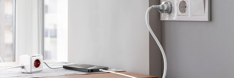 Cubenest PowerCube Extended USB A+C PD 20 W 1,5 m červená