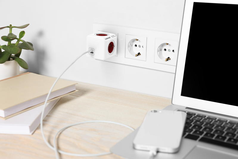 Cubenest PowerCube Original USB A+C PD 20 W Tipo F rojo