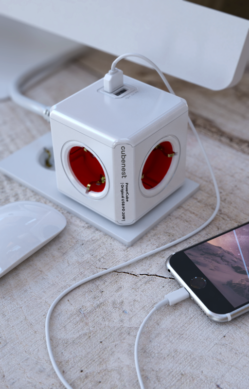 Cubenest PowerCube Original USB A+C PD 20 W Tipo F rojo